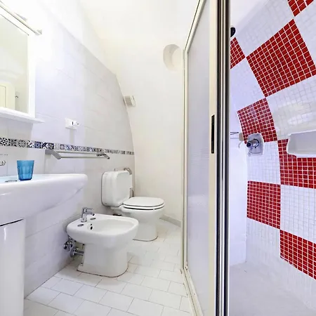 Exceptional With Private Pool In Plemmirio